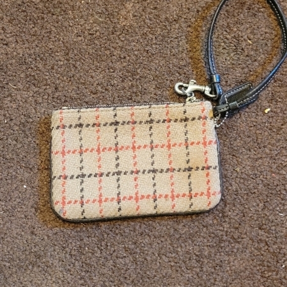 Plaid Tote Bag with Black Straps - Picture 3 of 6